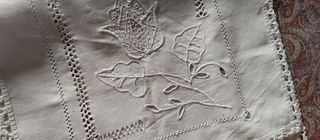 Ricami vari fatti a mano