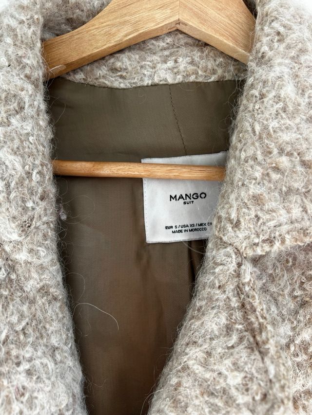 Abrigo mango Lana talla s