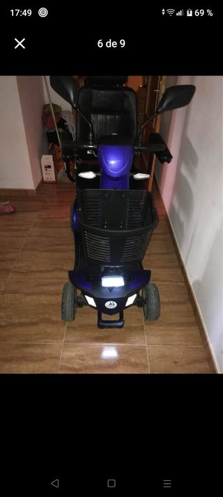 Scooter semi nueva