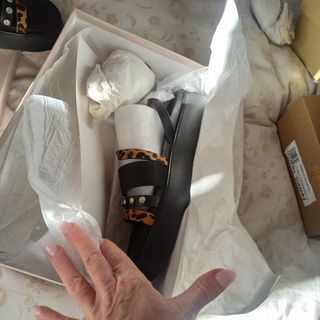 Sandalias 39 negro y leopardo cafenoir