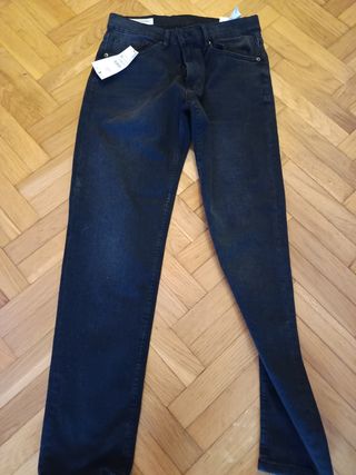 Pantalón vaquero negro chico Zara
