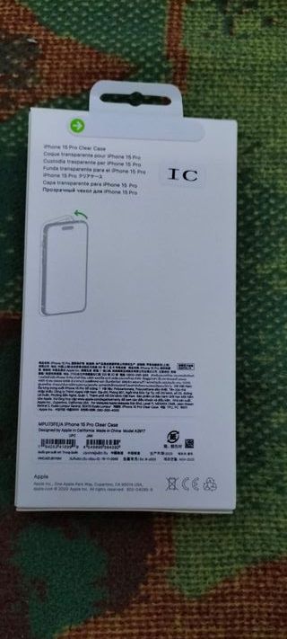 Funda Oficial Magnética iPhone 15 Pro