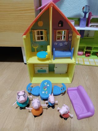 Casa de la Peppa pig con accesorios