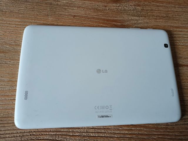 Tablet LG V700 para reparar o piezas. Regalo funda