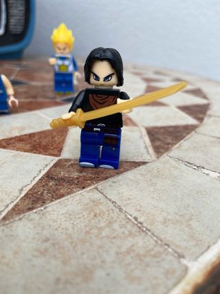 Seis muñecos de lego dragon ball