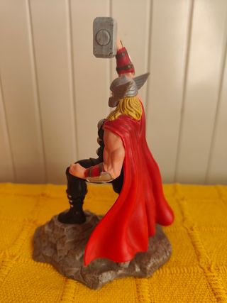 Figura Thor Marvel