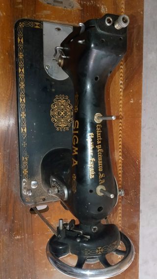 Maquina de coser antigua