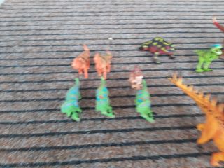 SET DINOSAURI VARIE DIMENSIONI e CAMION