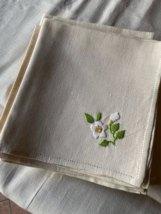 Tovaglia ricamata 8 persone