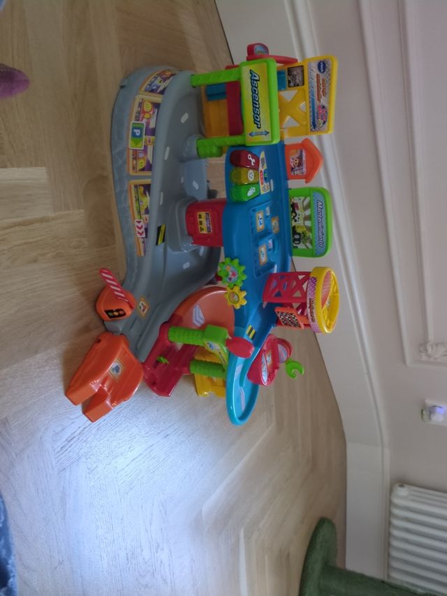 Garaje Vtech tut tut bolidos