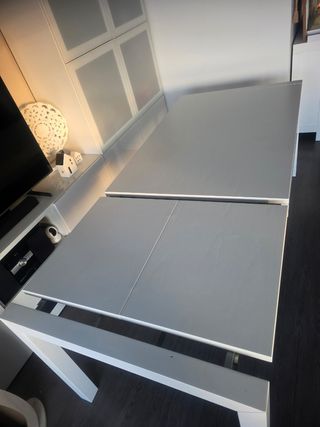 Mesa blanca lacada extensible