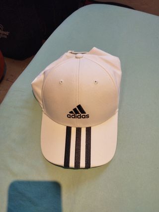 Gorra adidas