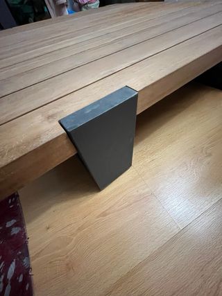 Mesa auxiliar de jardín NATERIAL Griffin de aluminio y teca de 90x90 cm