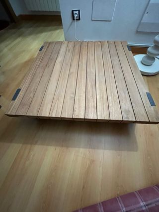 Mesa auxiliar de jardín NATERIAL Griffin de aluminio y teca de 90x90 cm