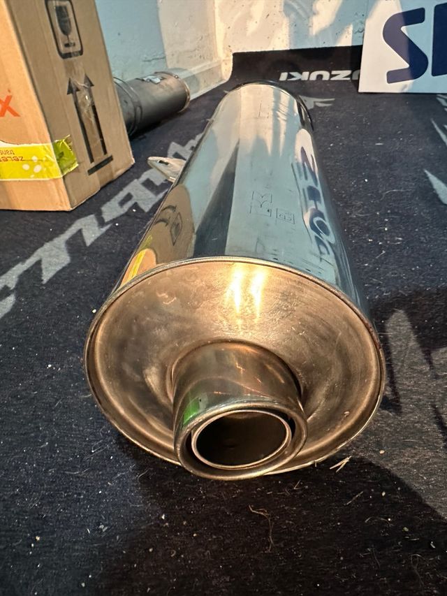 Cola de Escape de serie Kawasaki ZX12R
itv