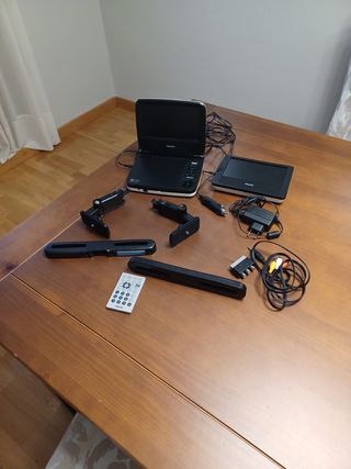 DVD portátil doble pantalla.