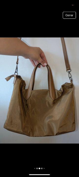 Pack de 6 prendas de ropa. Bolso, vestidos, tops