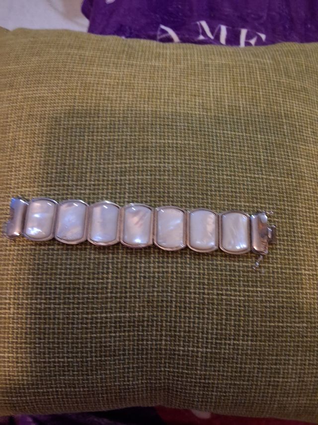 Pulsera plata y nacar preciosa