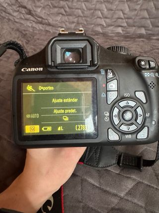 Camara canon eos 1100d