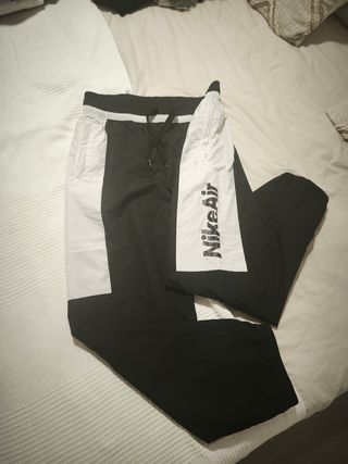 Pantalón y sudadera Nike , conjunto