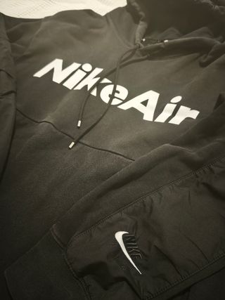 Pantalón y sudadera Nike , conjunto