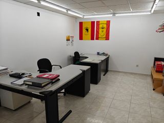 Mesas y muebles de oficina