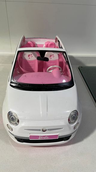 2 Barbies y coche fiat