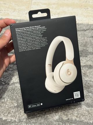 Beats Solo Pro