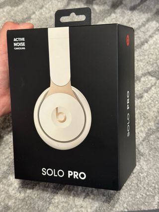 Beats Solo Pro