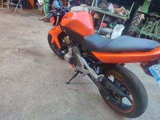 Kawuasaki er6n