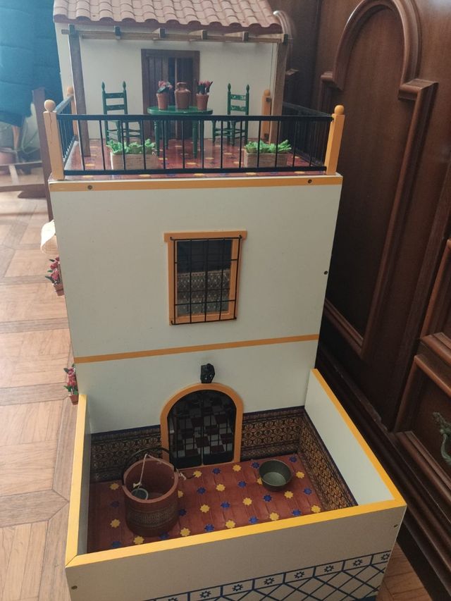 Casa de muñecas andaluza.