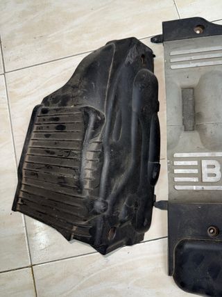 Tapa motor 320d
