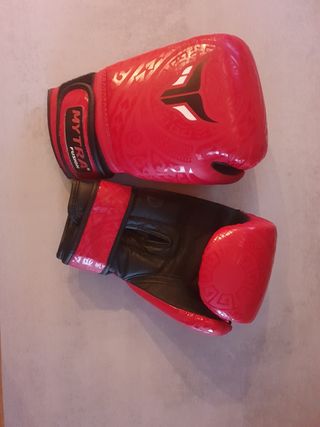 Guantes de boxeo niño