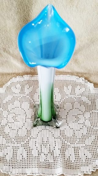 Vaso a forma di calla