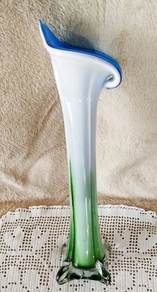 Vaso a forma di calla