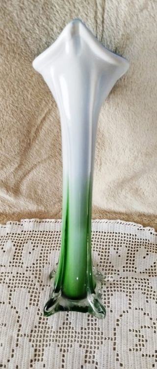 Vaso a forma di calla