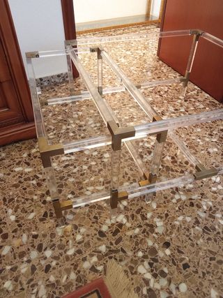 Mesa de centro con cristal