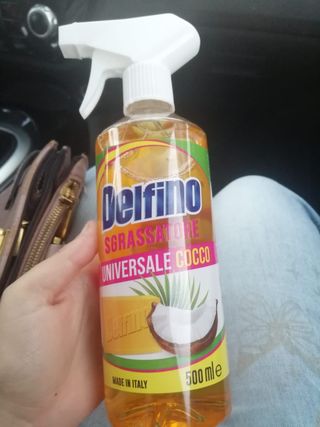 Lotto di prodotti per la pulizia