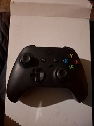 Se vende control xbox one s