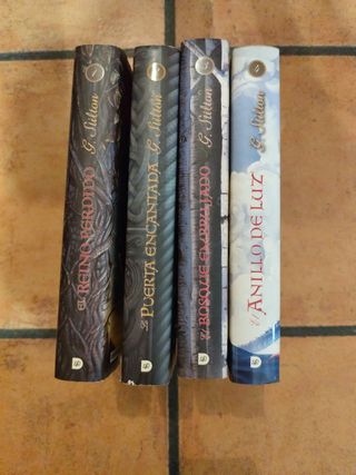  4 libros Crónicas del Reino de la Fantasía 