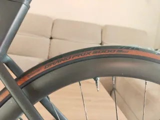 Bicicleta de carretera Isaac Boson 2024 Di2 12V