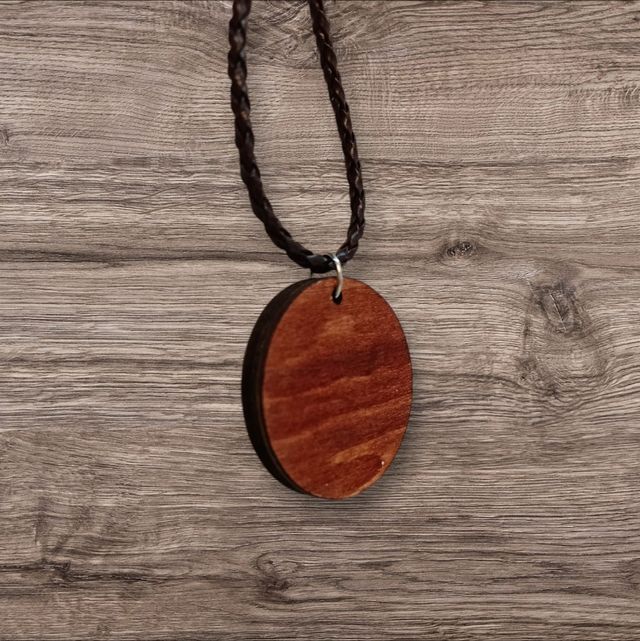 Collana vichinga, Valknut in legno