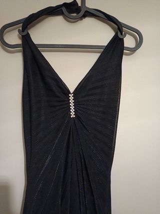 Vestido cóctel negro. 38