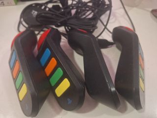 Ps2 Buzz los 40 con mandos PAL España