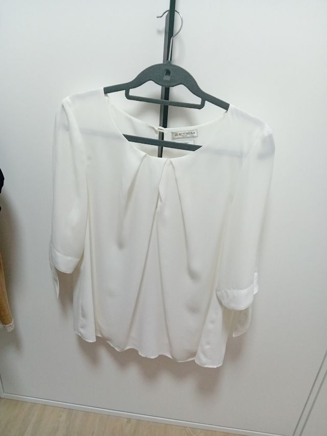 Blusa blanca de etiem
