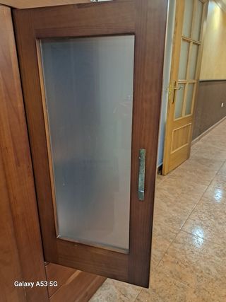 Aparador madera de alta calidad.