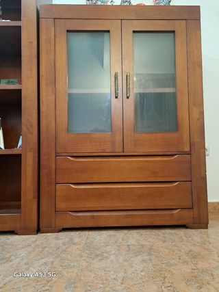 Aparador madera de alta calidad.