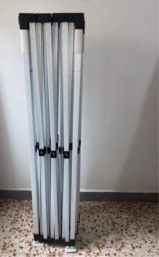 Carpa plegable 3x4,5 ideal para jardín o eventos