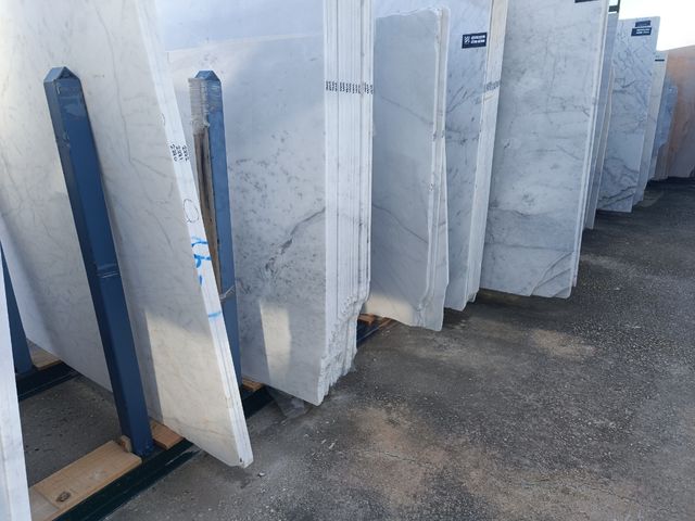 Mármol Blanco Ibiza tablas