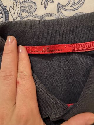 Camiseta polo  estampada con lunares
